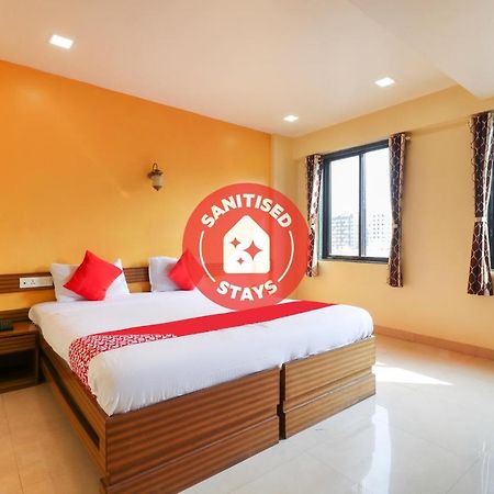 Oyo 10679 Hotel Nanashree Executive Wagholi ภายนอก รูปภาพ