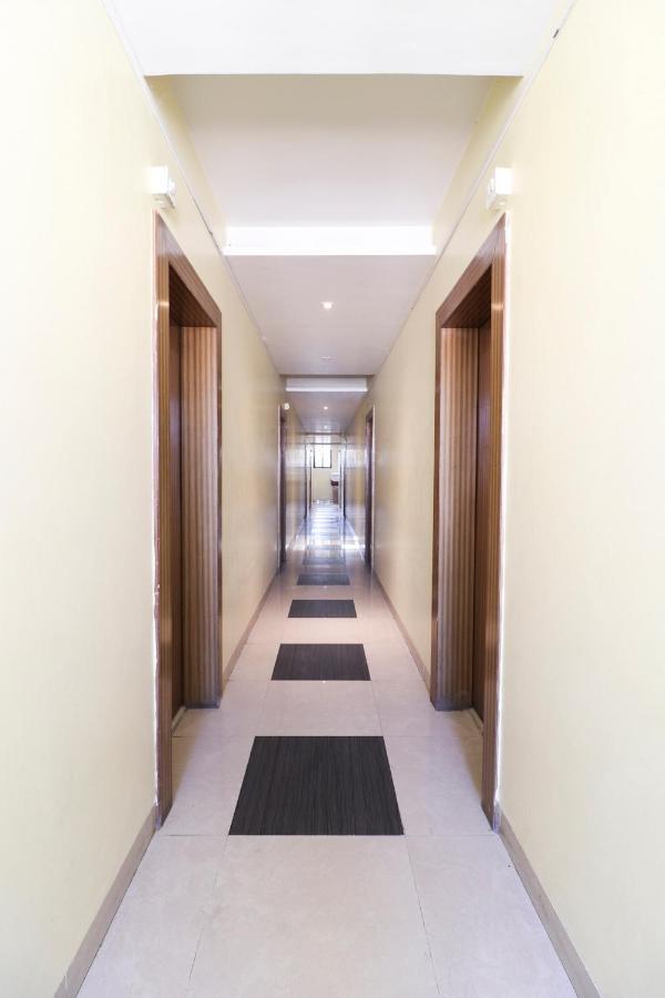 Oyo 10679 Hotel Nanashree Executive Wagholi ภายนอก รูปภาพ