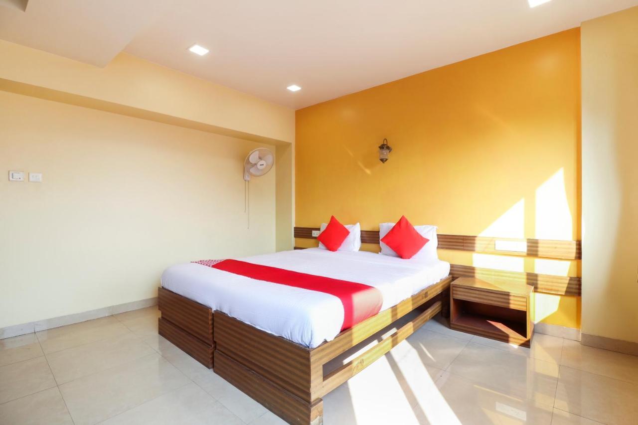 Oyo 10679 Hotel Nanashree Executive Wagholi ภายนอก รูปภาพ